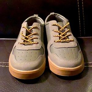 OshKosh B'Gosh Toddler and Little Boys Brixton Casual Shoe